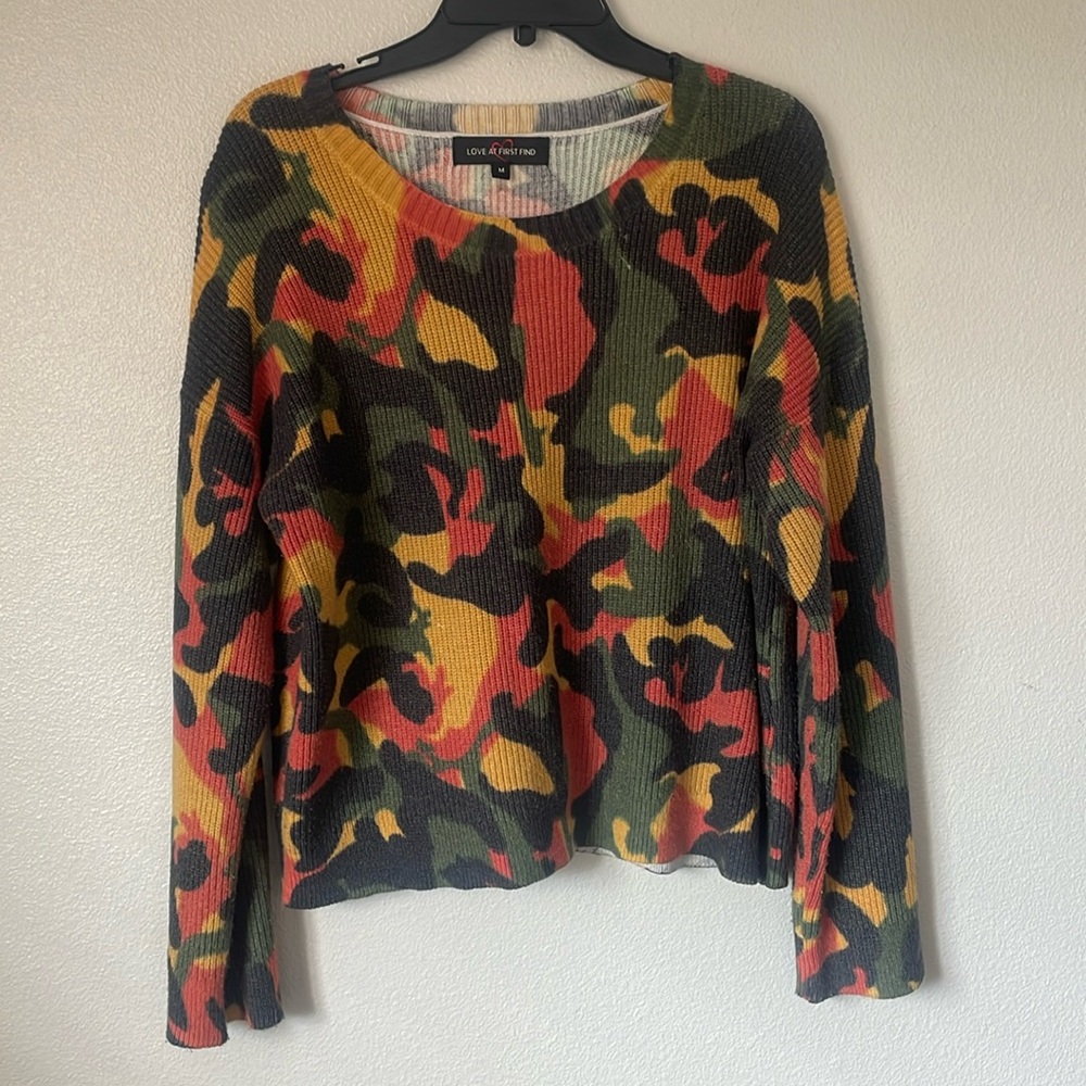 Women’s Love At First Find sweater